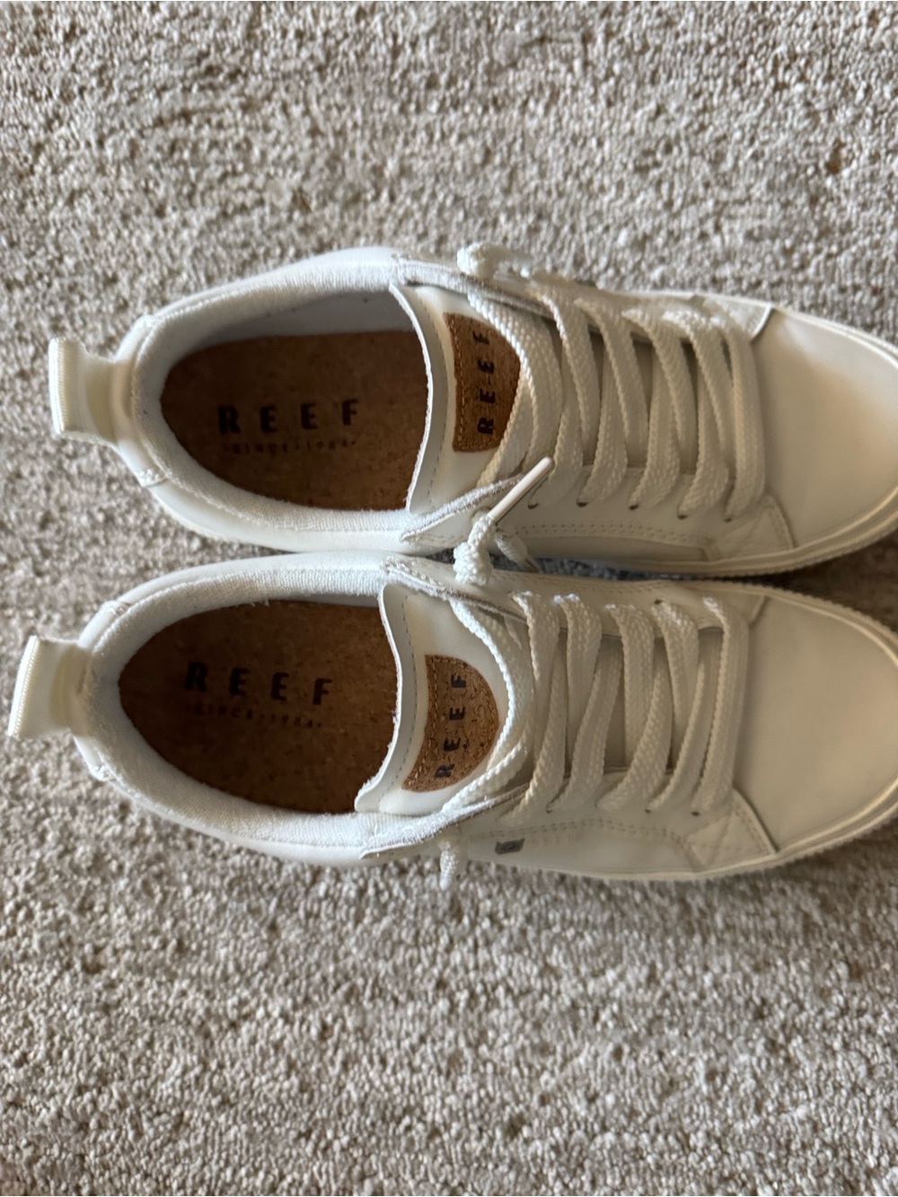 Reef White Lace-Up Low-Top Sneakers